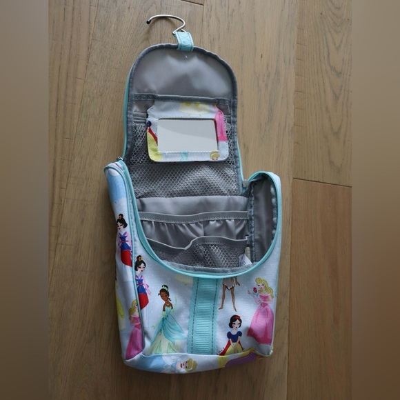 Pottery Barn Kids Disney Princess Hanging Toiletry Bag Organizer - Picture 2 of 4
